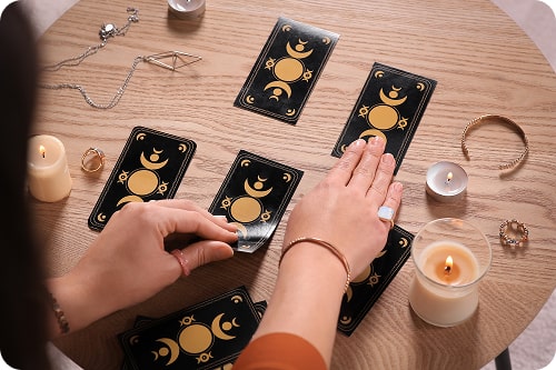 Why People Turn to Tarot